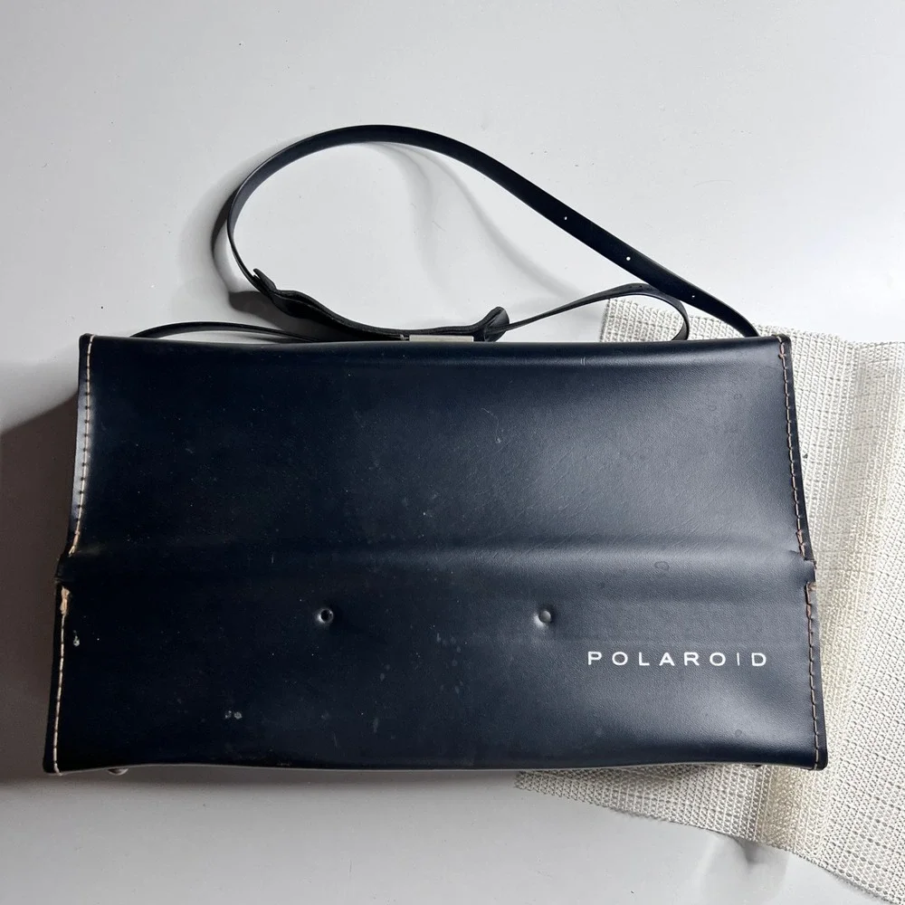 Vintage Polaroid Automatic 125 Land‎ Camera with Flash Bulbs and Case Kit